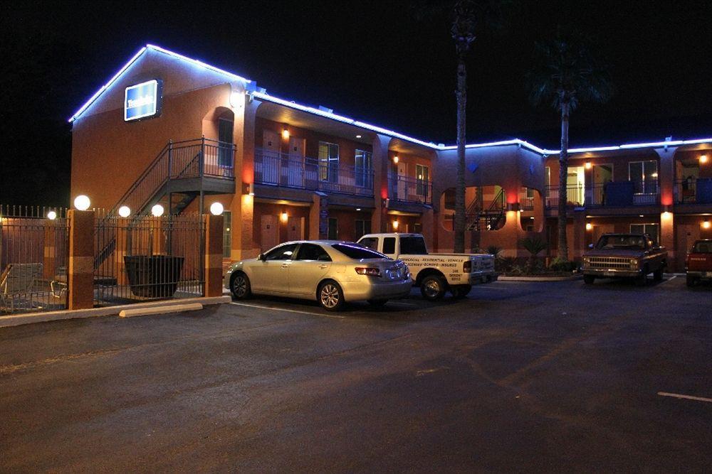 סן אנטוניו Econo Lodge Inn & Suites Near Lackland Afb מראה חיצוני תמונה