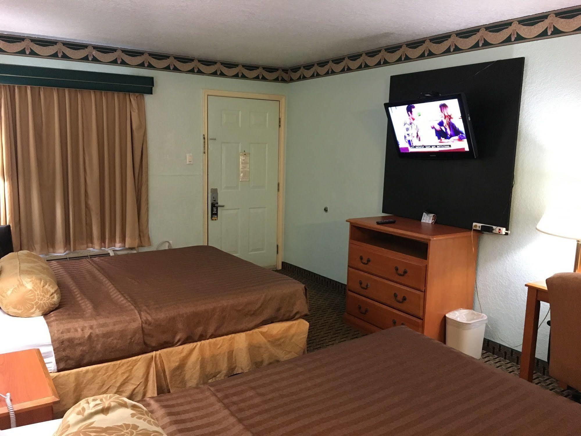 סן אנטוניו Econo Lodge Inn & Suites Near Lackland Afb מראה חיצוני תמונה